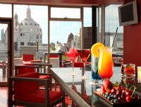 725 Continental hotel