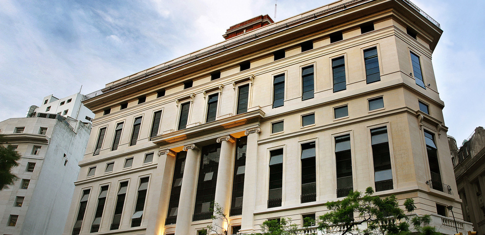 725 Continental hotel