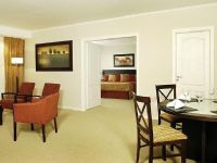 Xelena Hotel & Suites