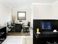 Xelena Hotel & Suites