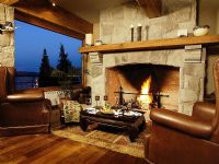 Cacique Inacayal Lake Hotel