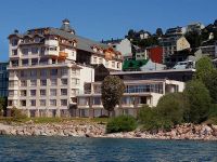 Cacique Inacayal Lake Hotel